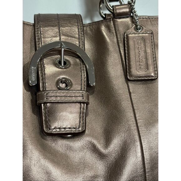 COACH - Lg. Soho East/West Tote Shoulder Bag in Metallic Bronze Leather. F18751 - Picture 9 of 13